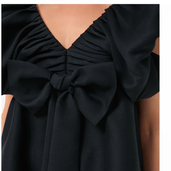 Tuckernuck Black Brooke Mini dress size M  two pockets NWT - Picture 4 of 9